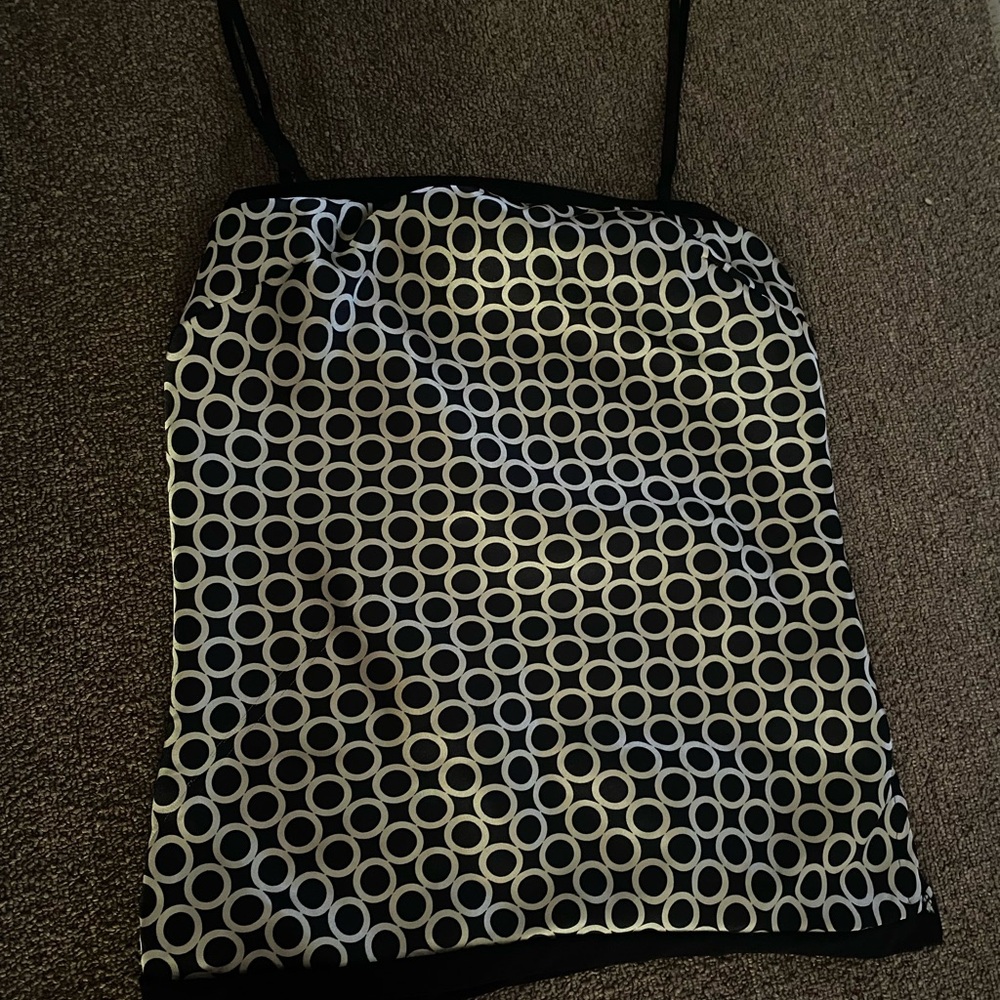 Black tank top with gold circles